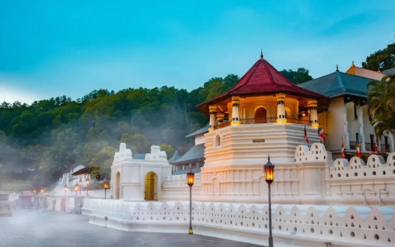 Kandy _temple of Tooth